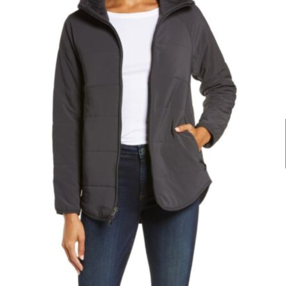 Patagonia Women's Pack In Insulated Hooded Jacket Black Size M NWT